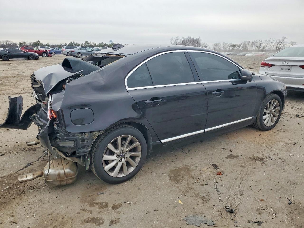 2015 VOLVO S80