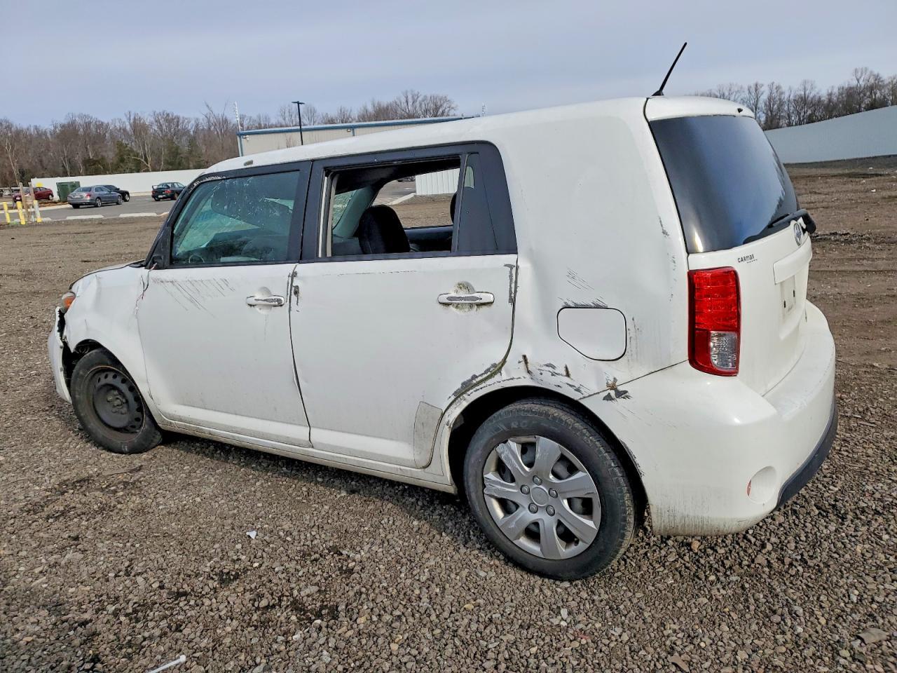 2014 TOYOTA SCION