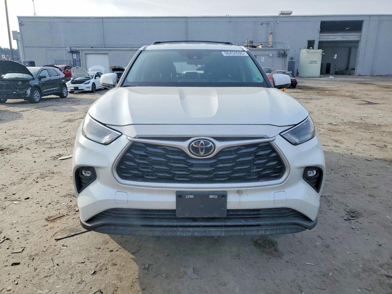 2023 TOYOTA HIGHLANDER