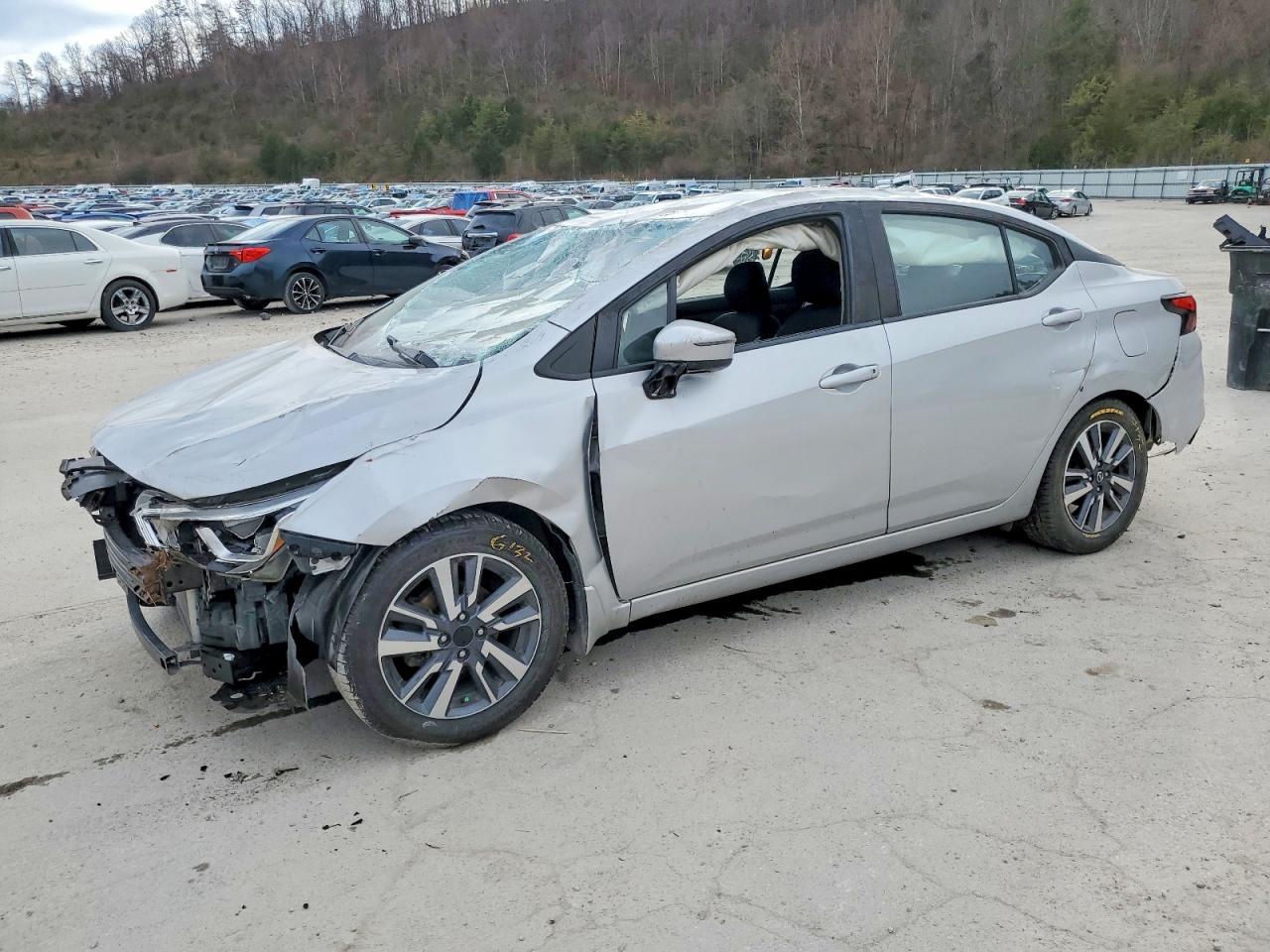 2020 NISSAN VERSA