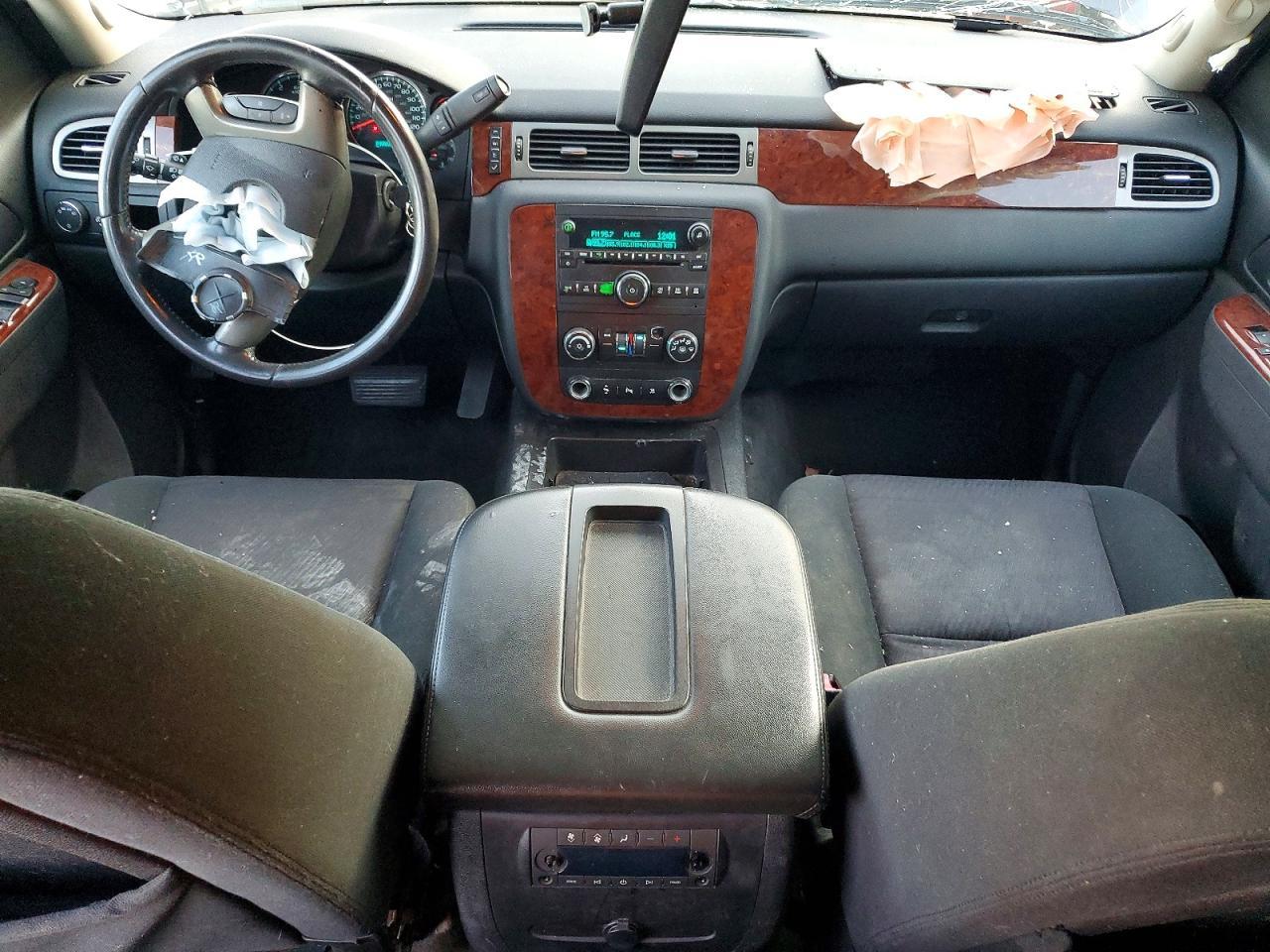 2011 CHEVROLET Tahoe