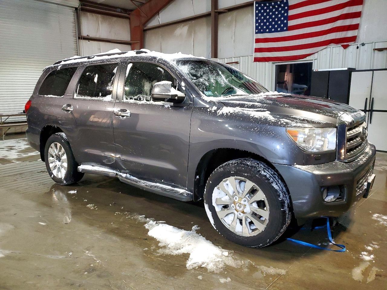 2012 TOYOTA Sequoia