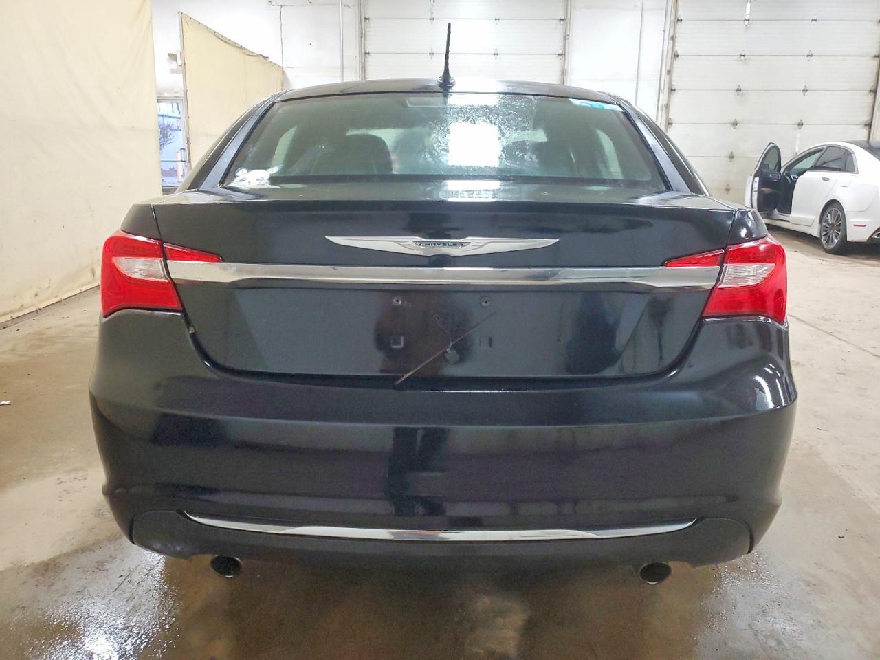 2014 CHRYSLER 200