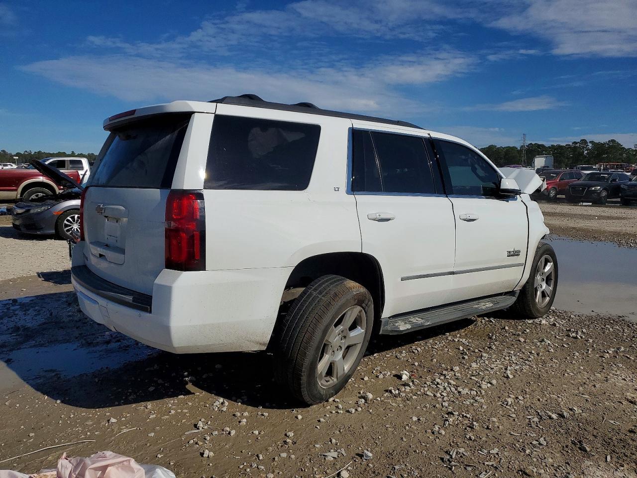 2017 CHEVROLET Tahoe
