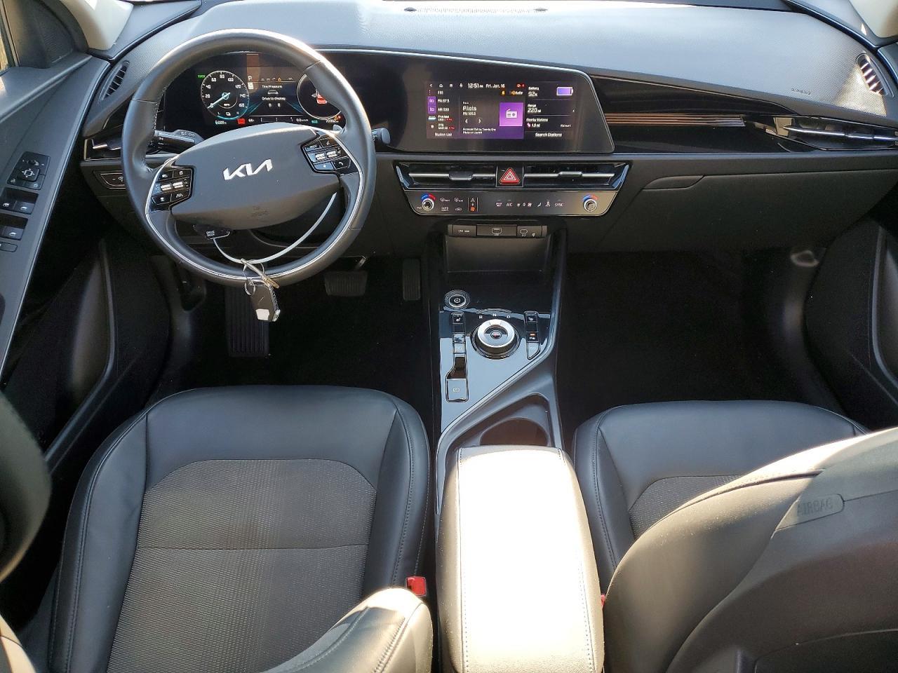 2023 KIA Niro