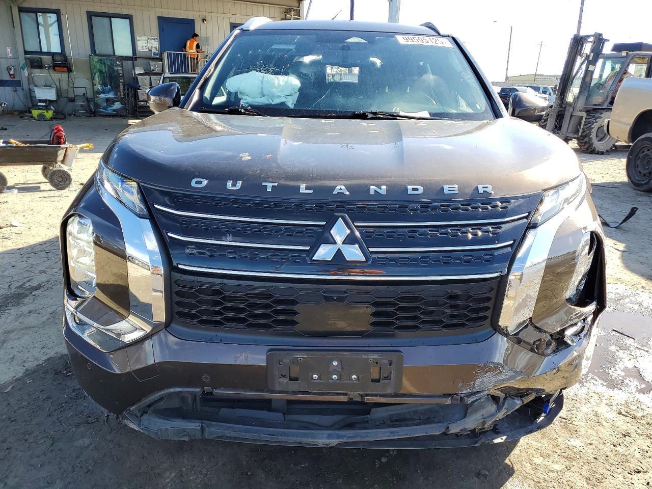 2022 MITSUBISHI outlander