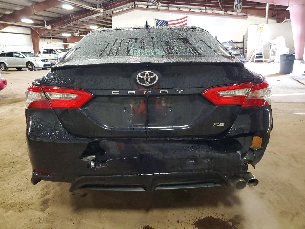 2018 TOYOTA CAMRY