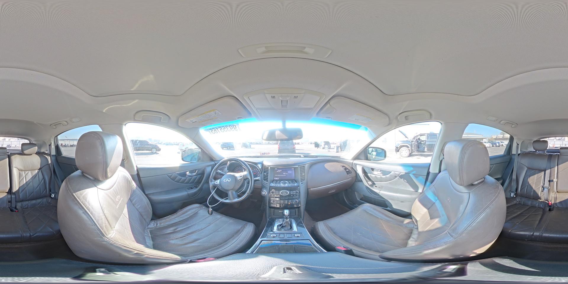2011 INFINITI FX35