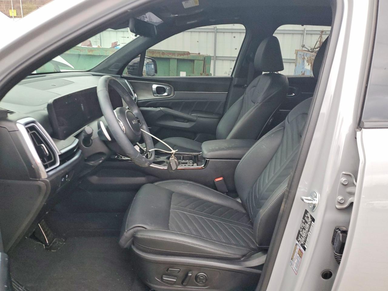 2025 KIA SORENTO