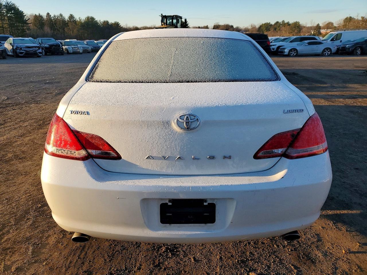 2006 TOYOTA Avalon