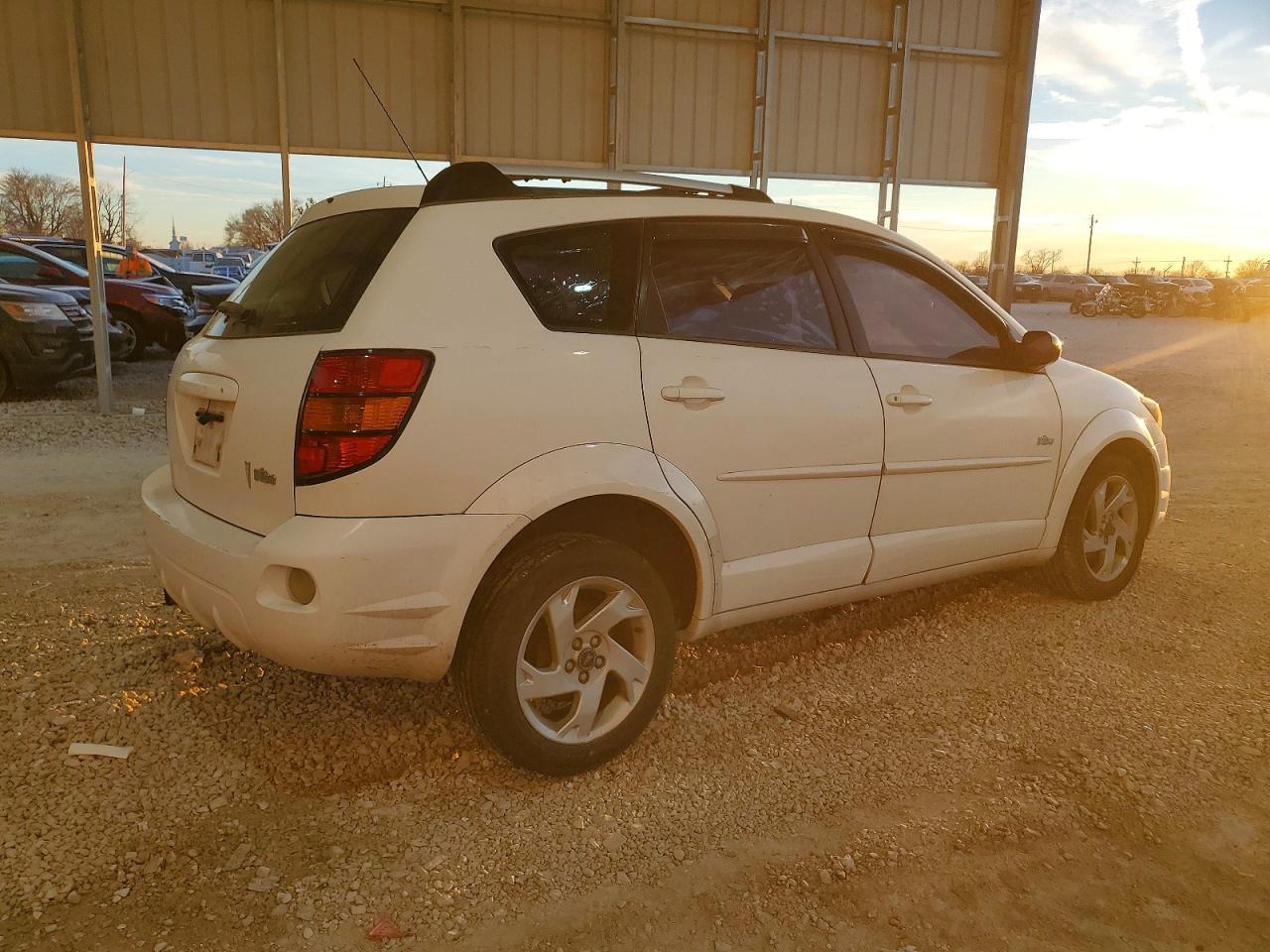 2004 PONTIAC VIBE