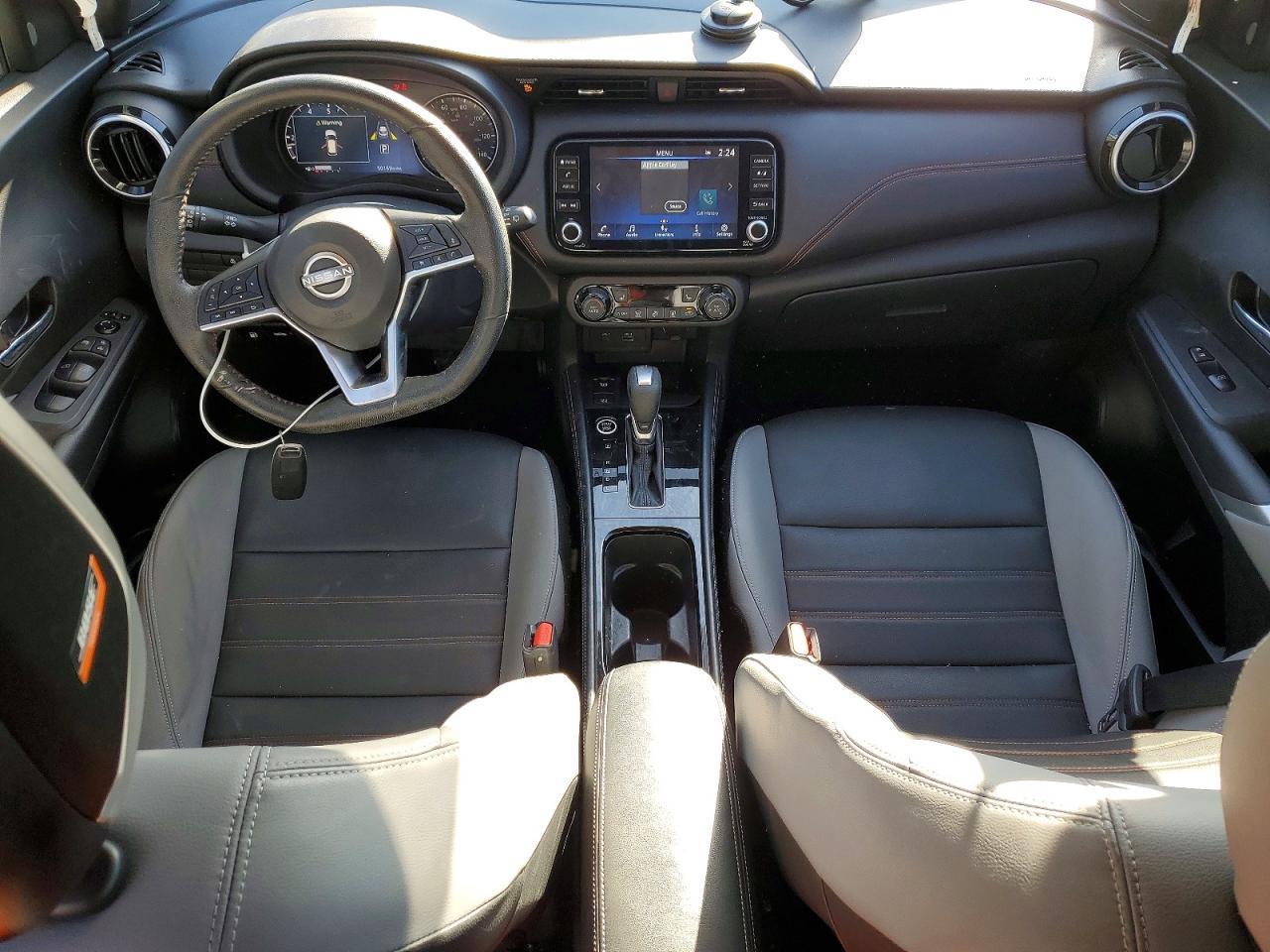 2023 NISSAN KICKS