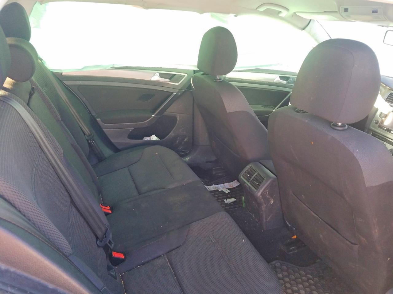 2015 VOLKSWAGEN GOLF