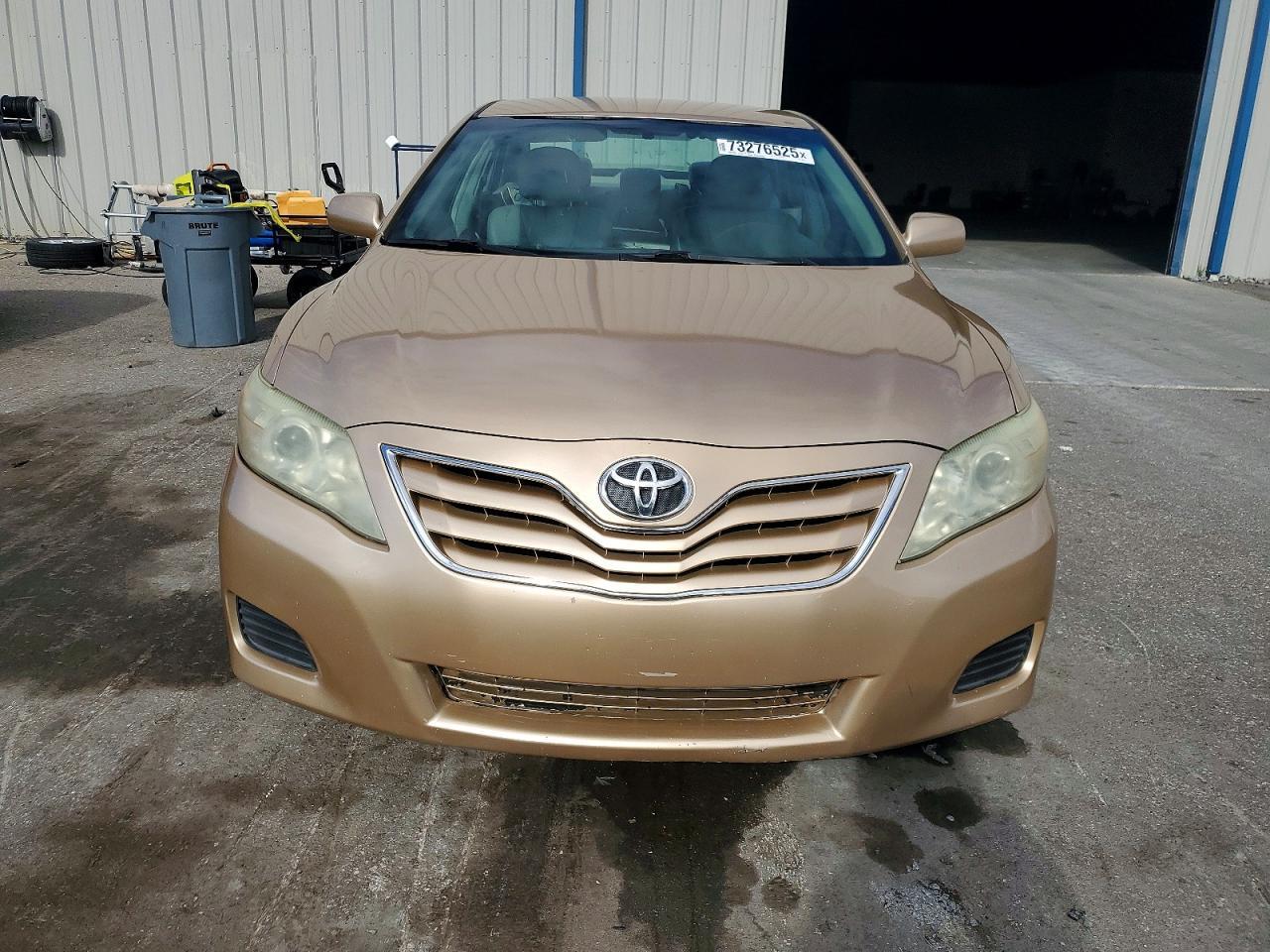2011 TOYOTA CAMRY