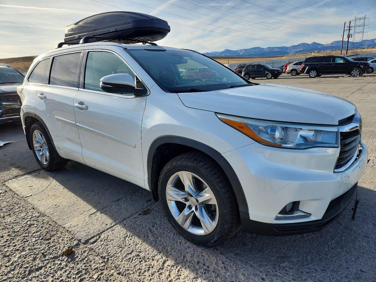 2014 TOYOTA HIGHLANDER