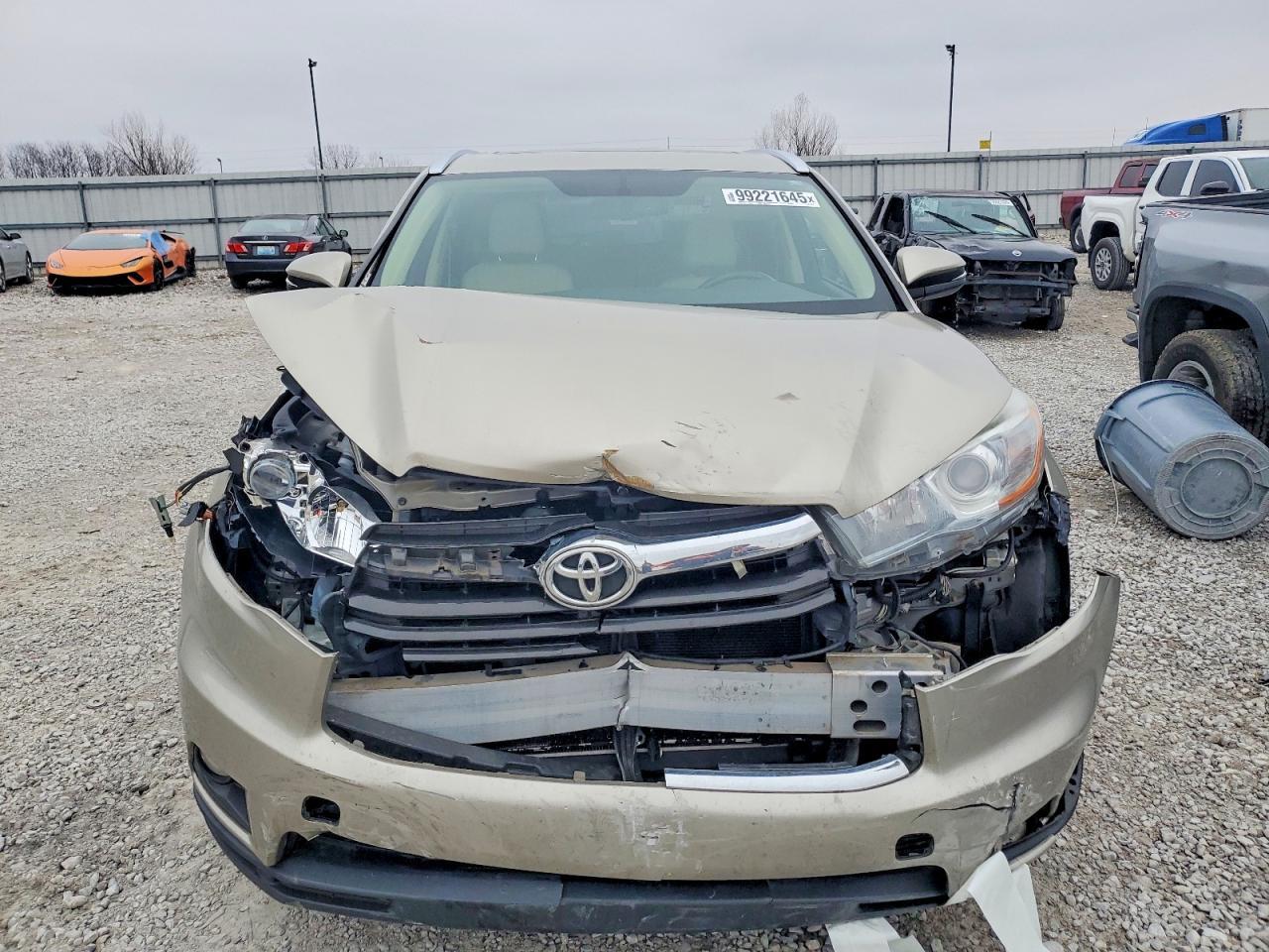 2015 TOYOTA HIGHLANDER