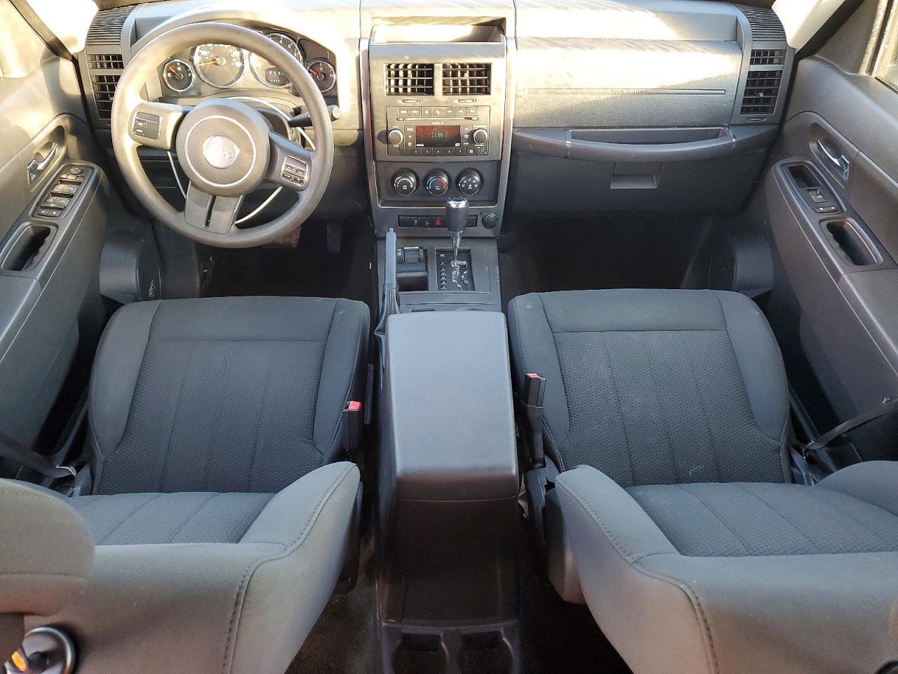 2011 JEEP Liberty