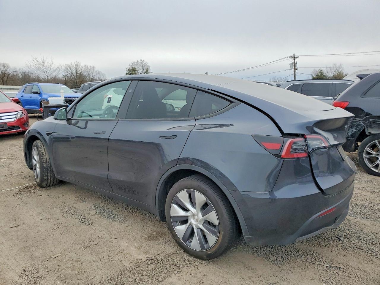 2024 TESLA MODEL Y