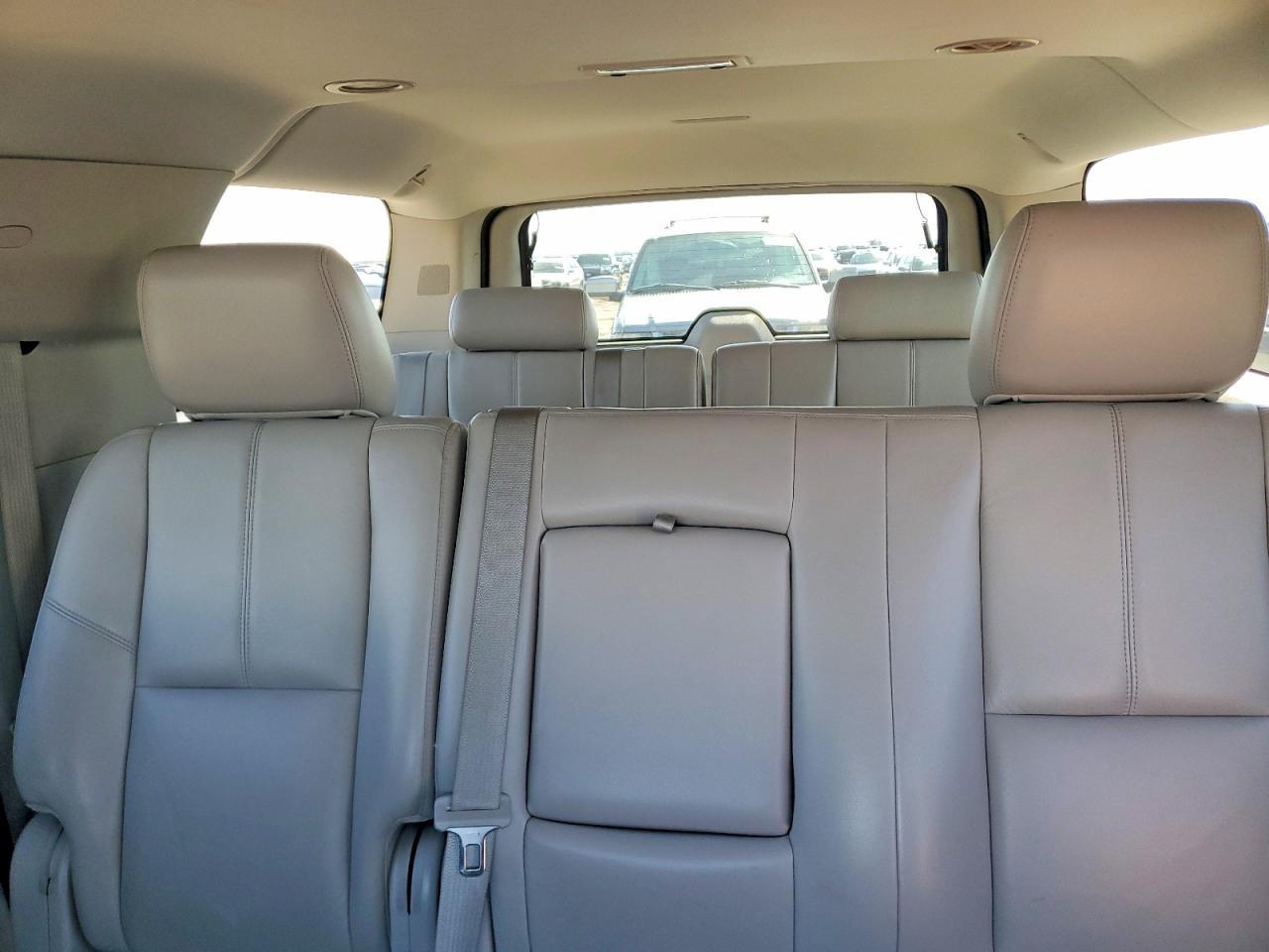 2013 CHEVROLET Suburban