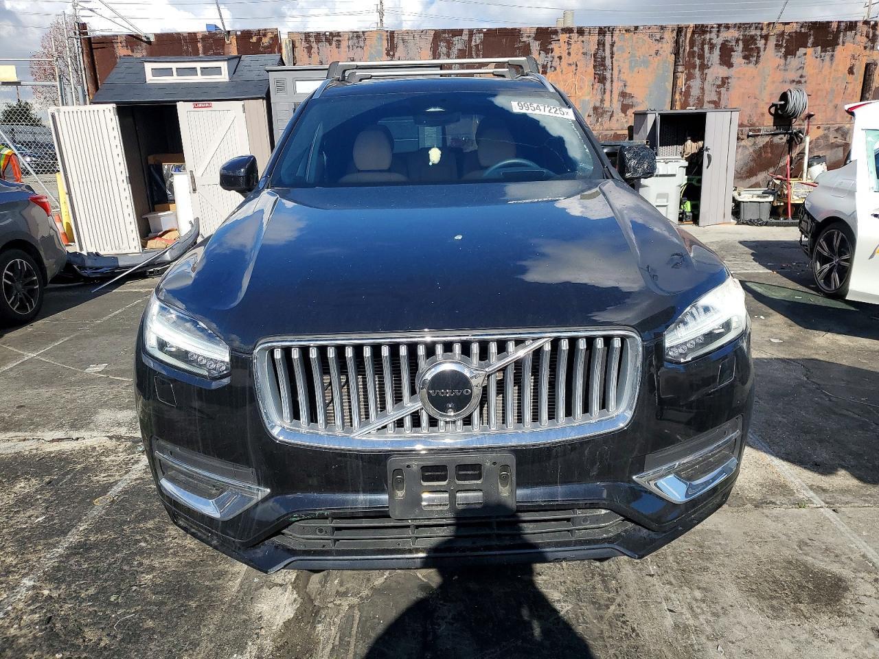 2024 VOLVO XC90