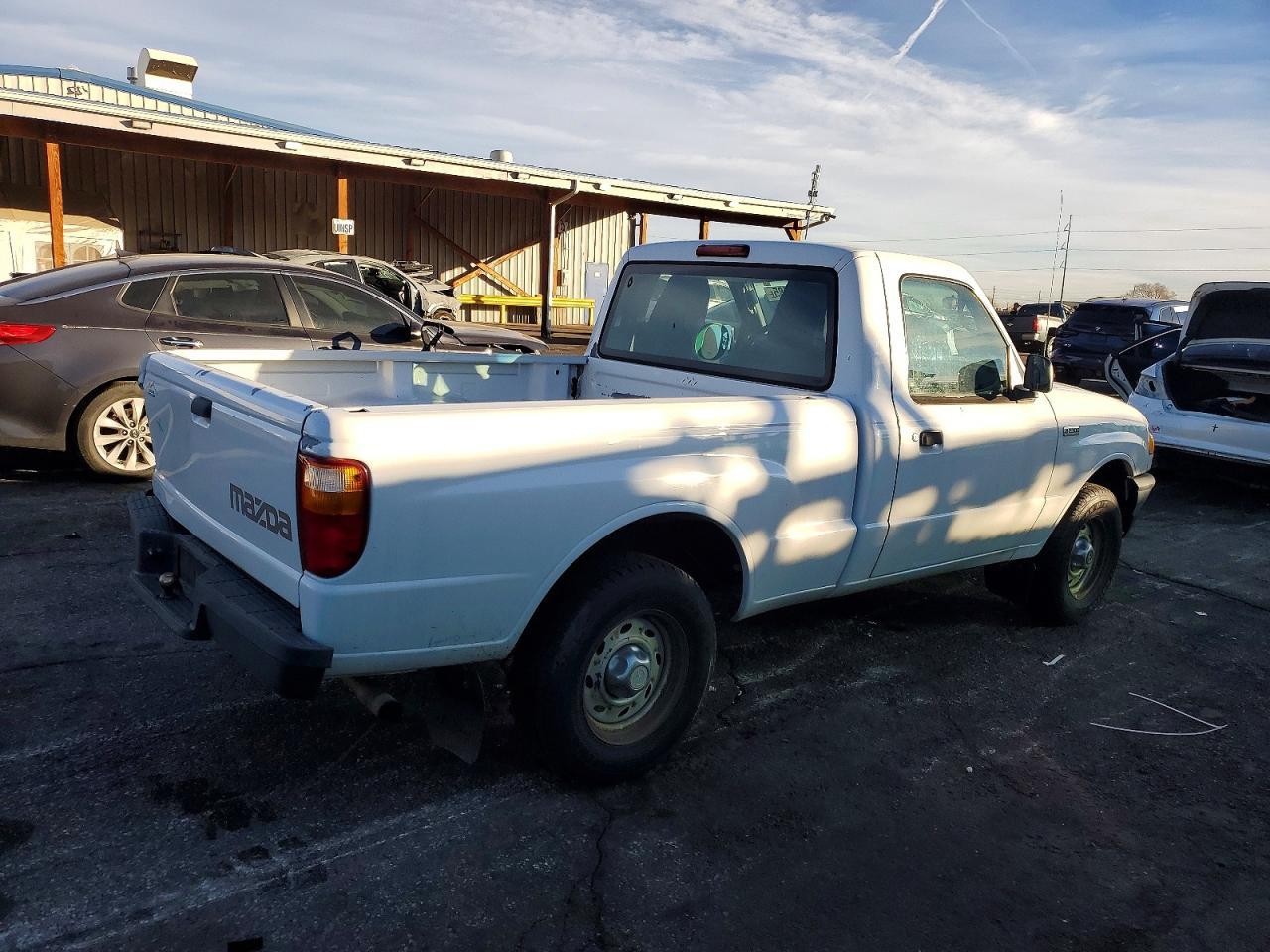 2004 MAZDA B2300