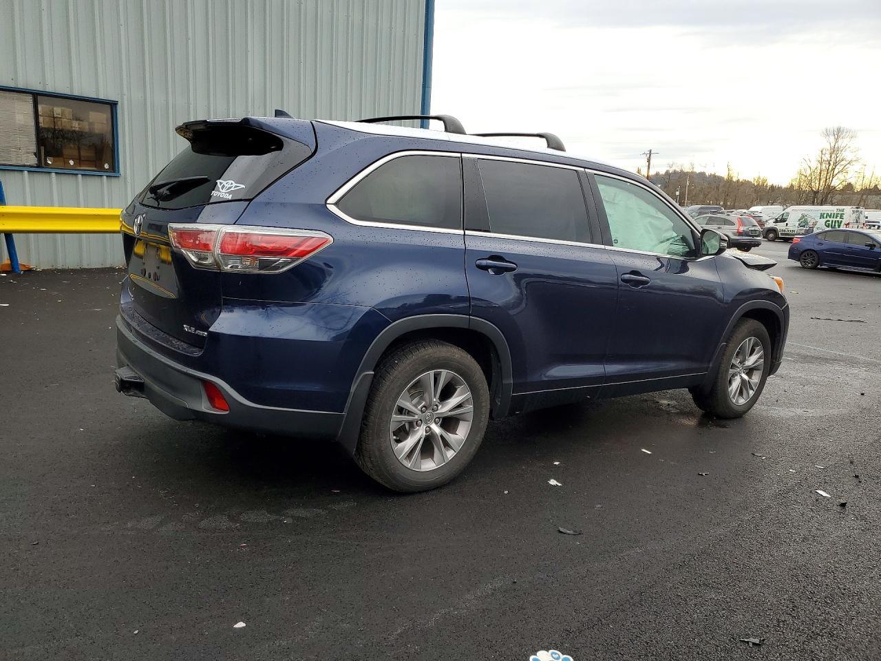 2014 TOYOTA HIGHLANDER