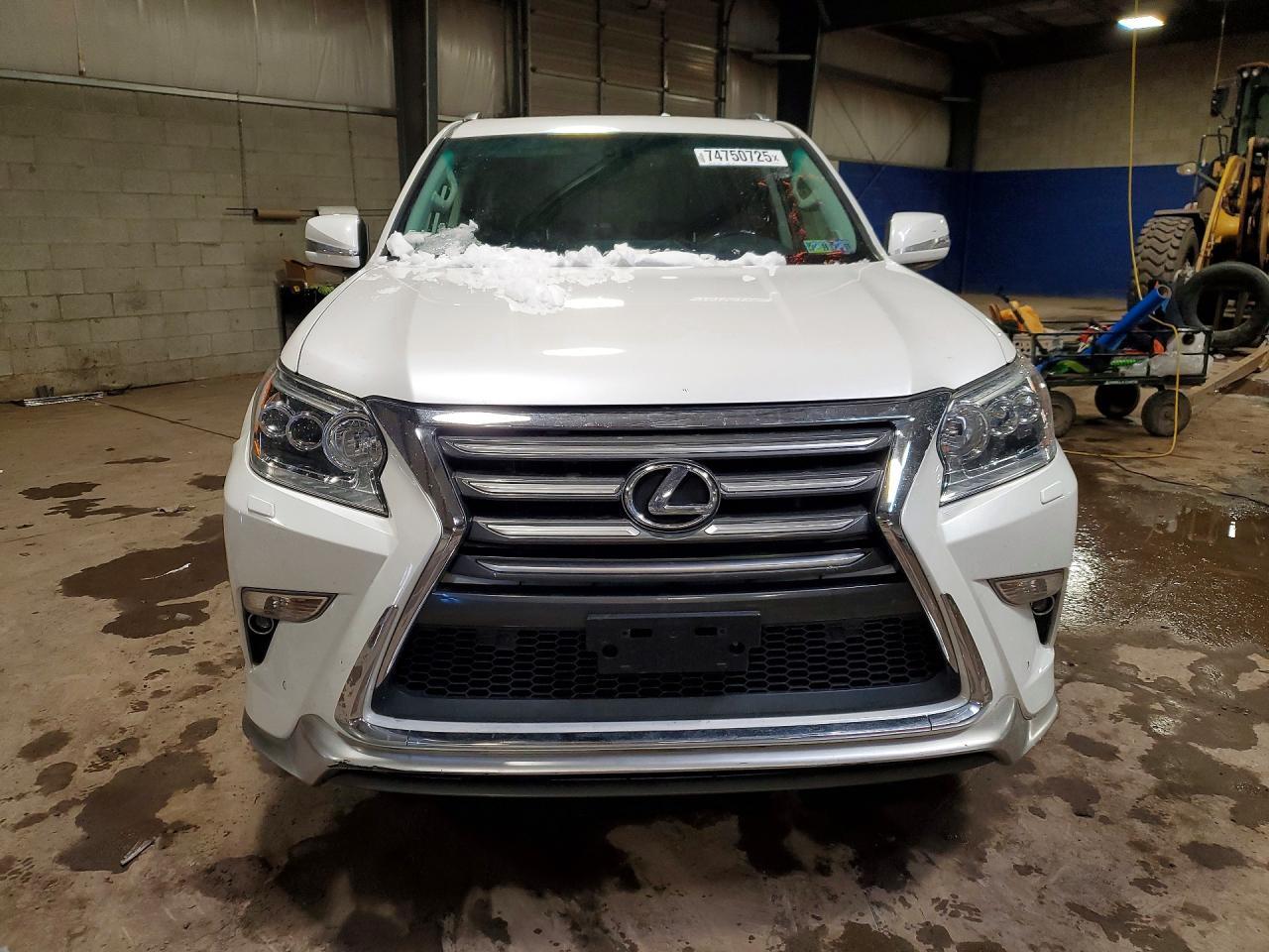 2017 LEXUS GX 460