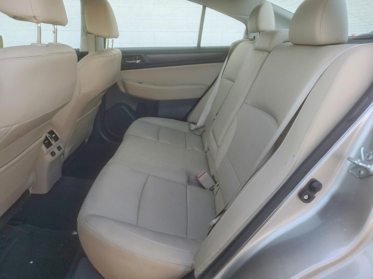 2016 SUBARU Legacy