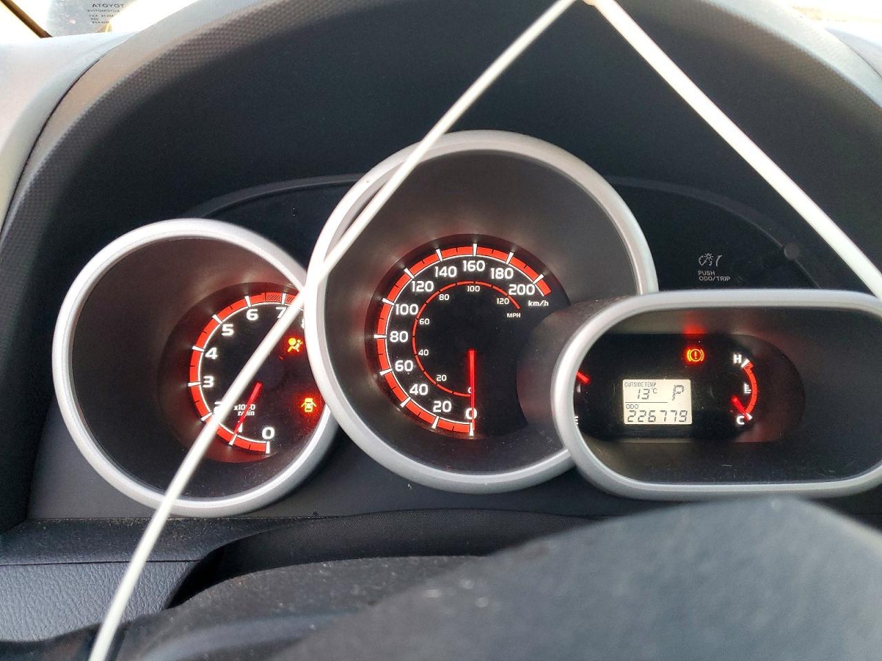 2011 TOYOTA COROLLA