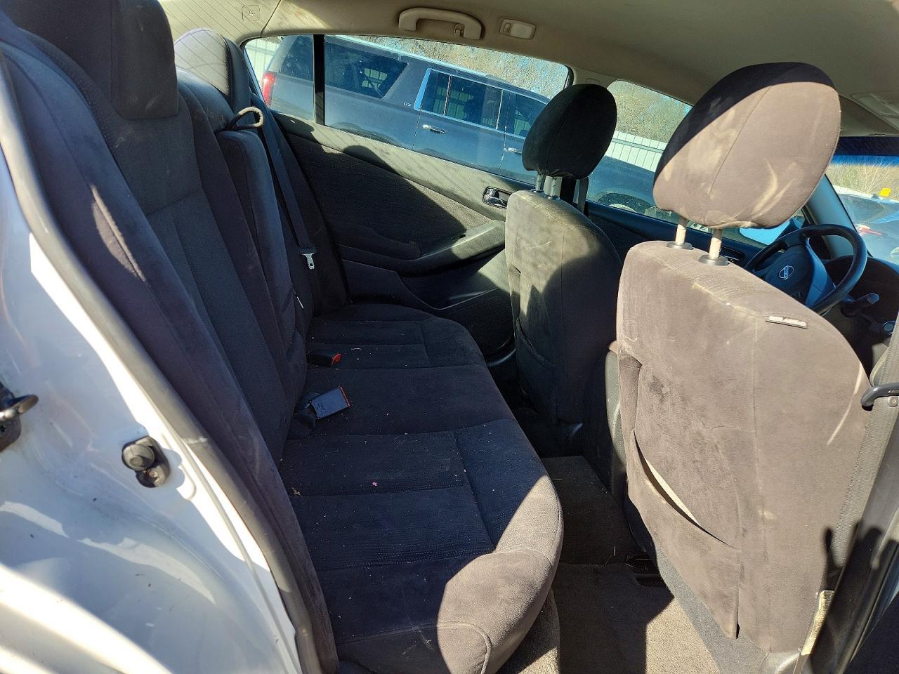 2010 NISSAN ALTIMA