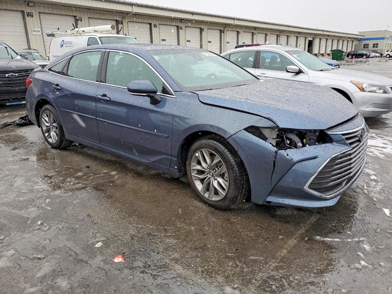 2020 TOYOTA Avalon