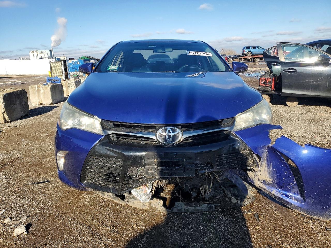 2016 TOYOTA CAMRY