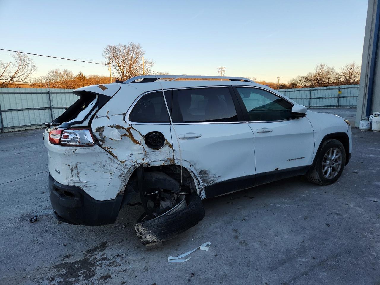 2016 JEEP CHEROKEE