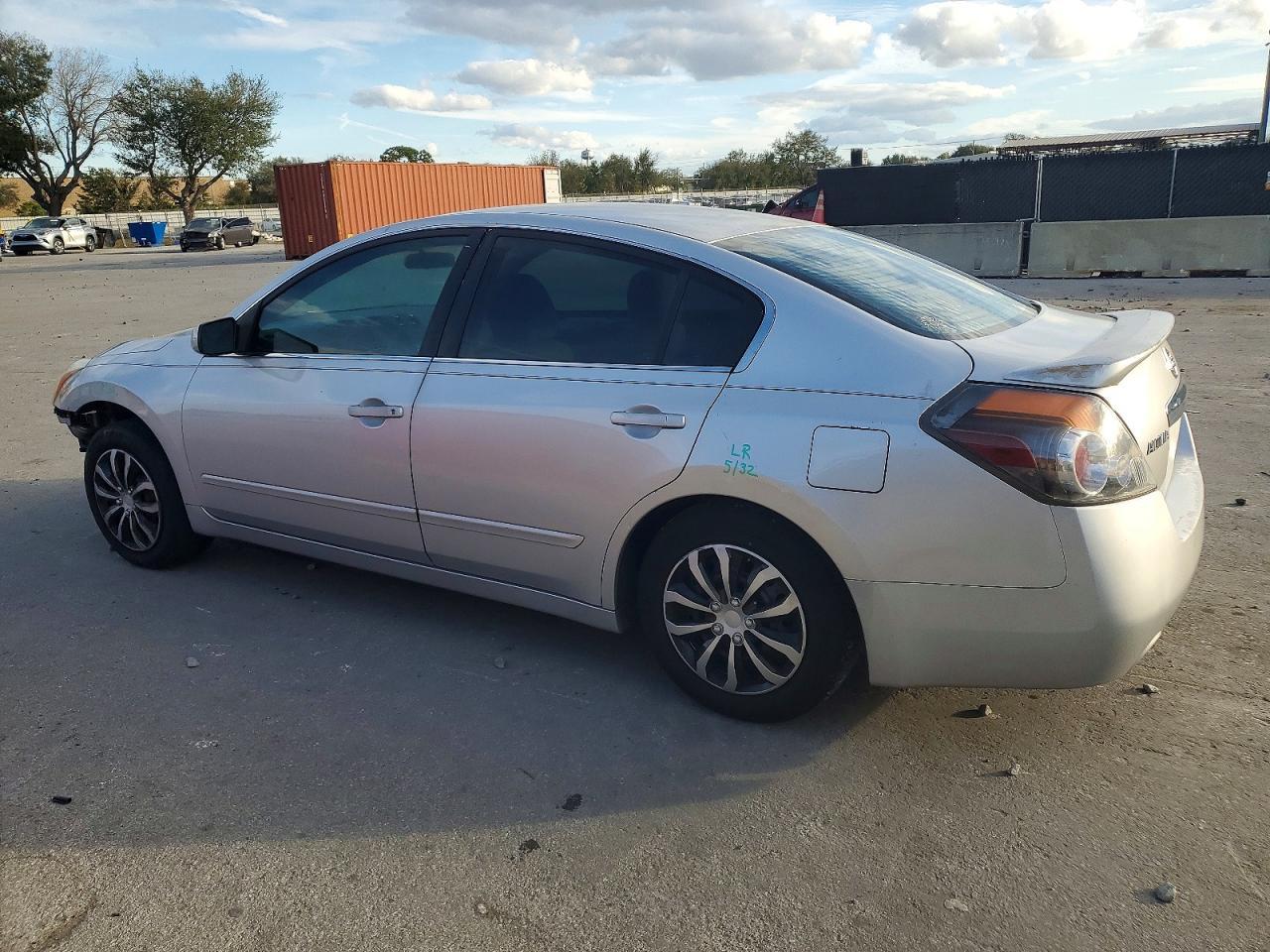 2011 NISSAN ALTIMA
