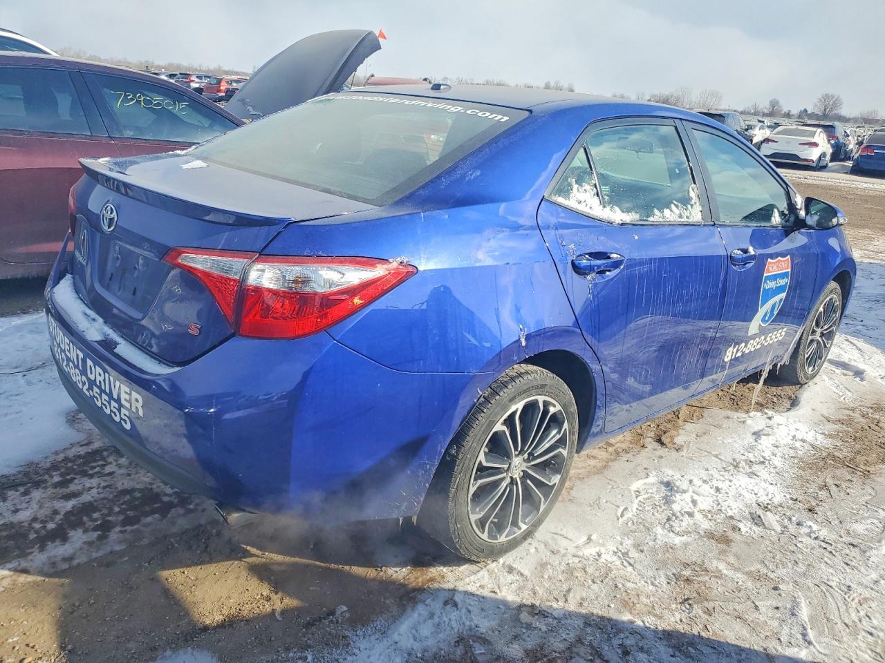 2015 TOYOTA COROLLA