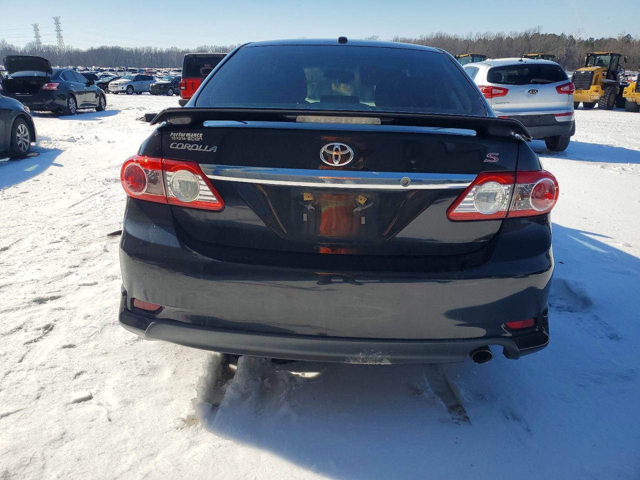 2011 TOYOTA COROLLA