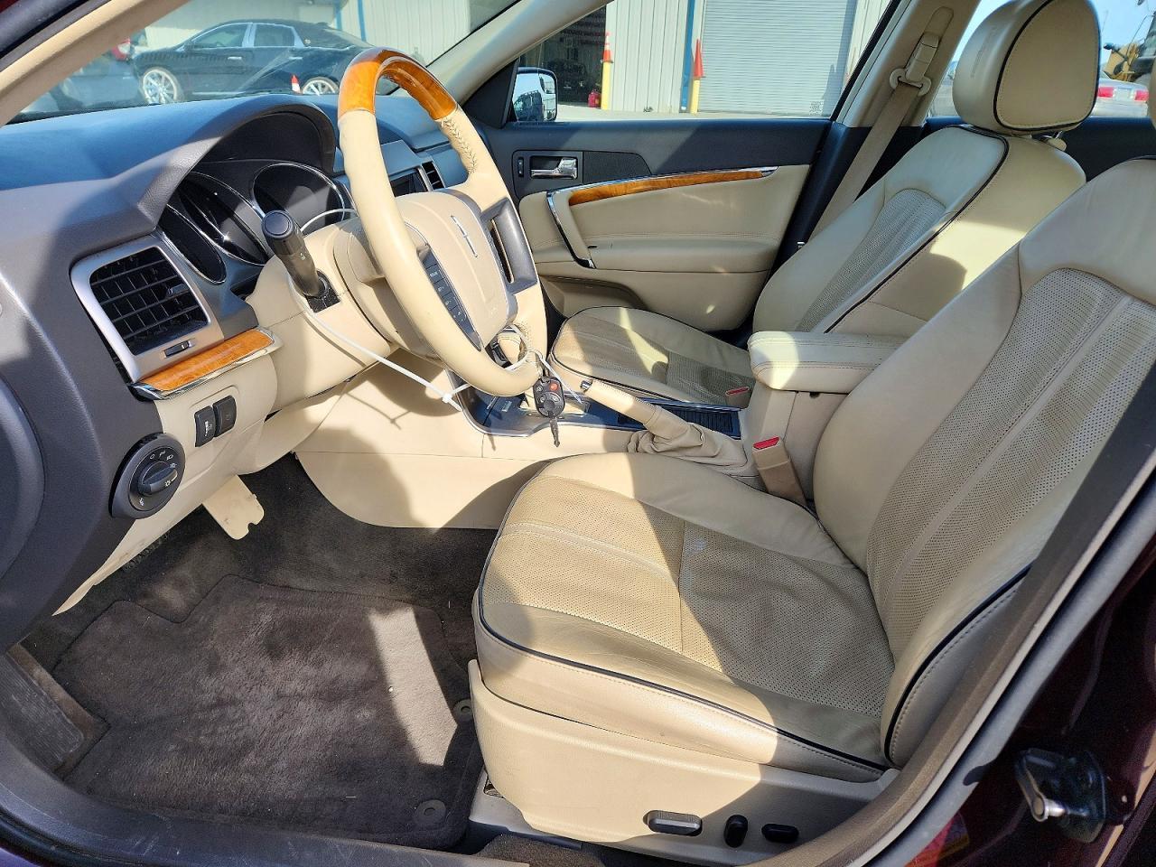 2011 LINCOLN MKZ