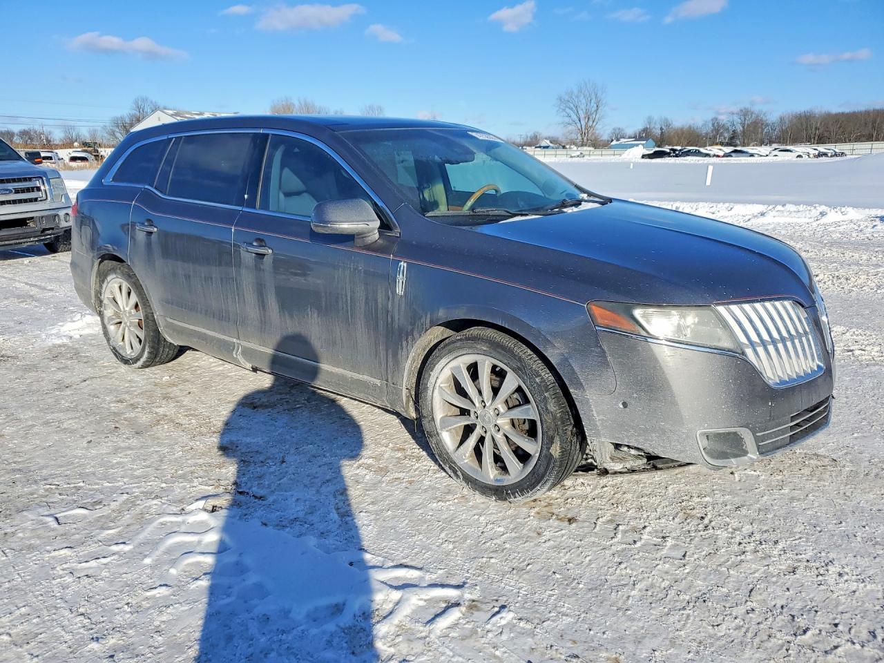 2010 LINCOLN MKT