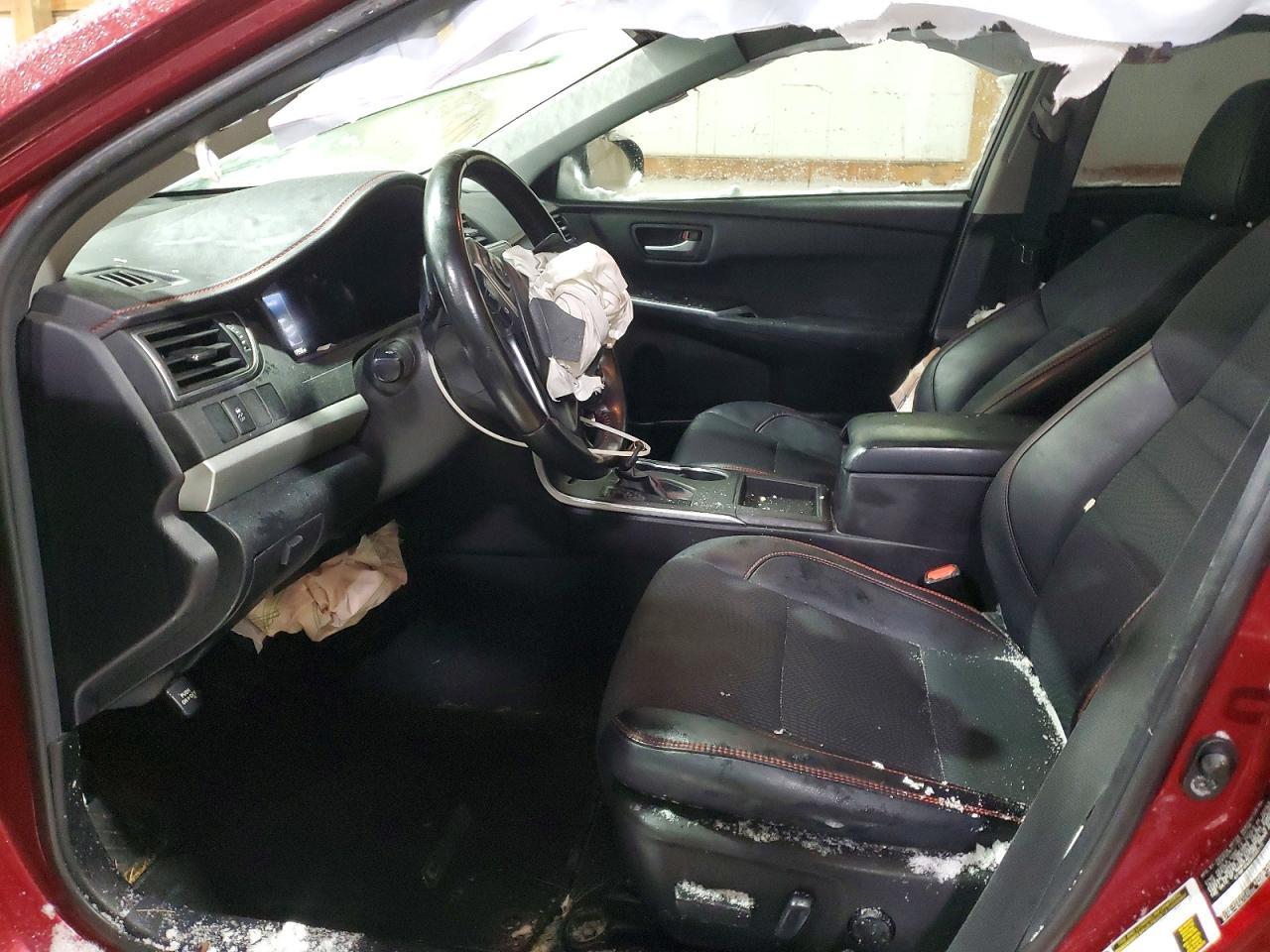 2016 TOYOTA CAMRY