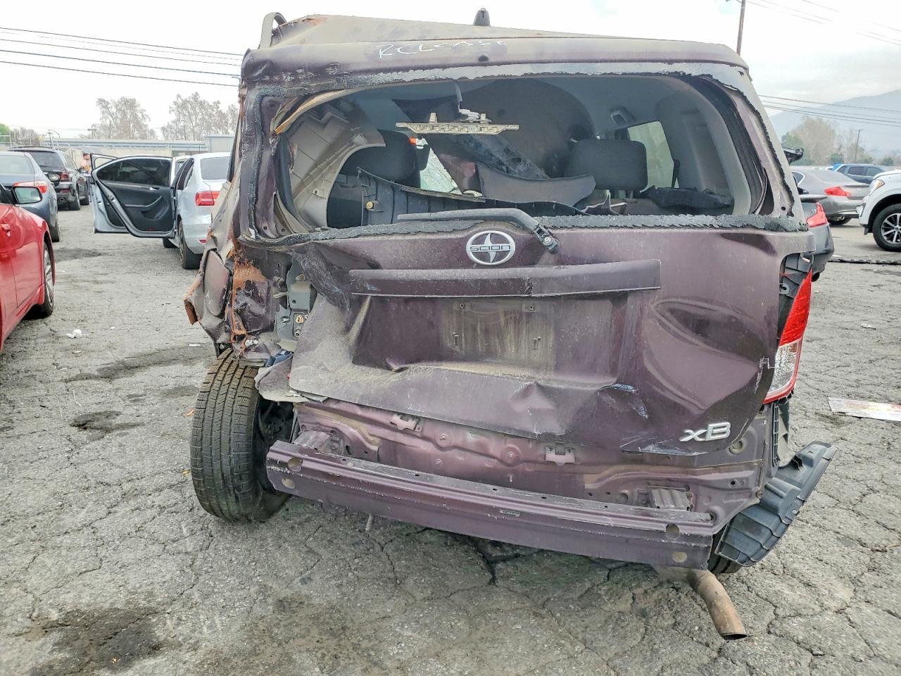 2014 TOYOTA SCION