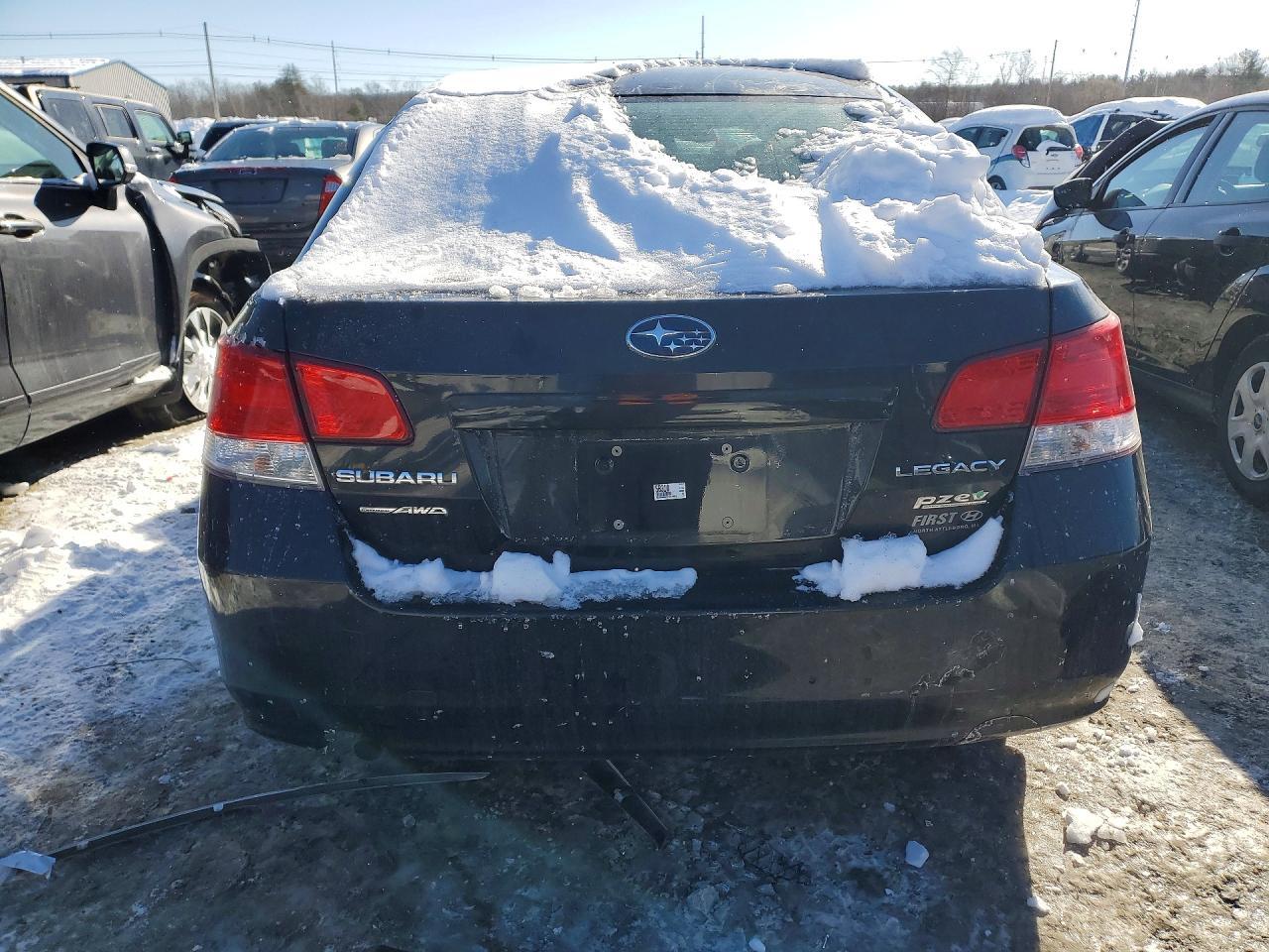 2012 SUBARU Legacy