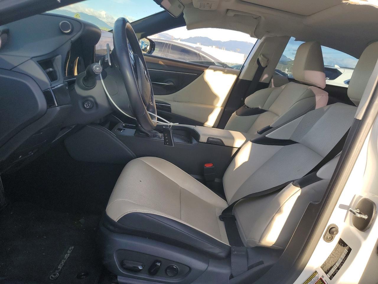 2024 LEXUS ES 300H