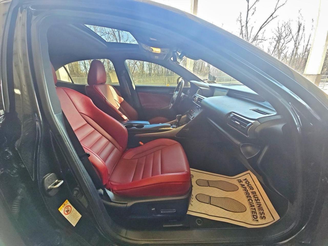 2019 LEXUS IS 300