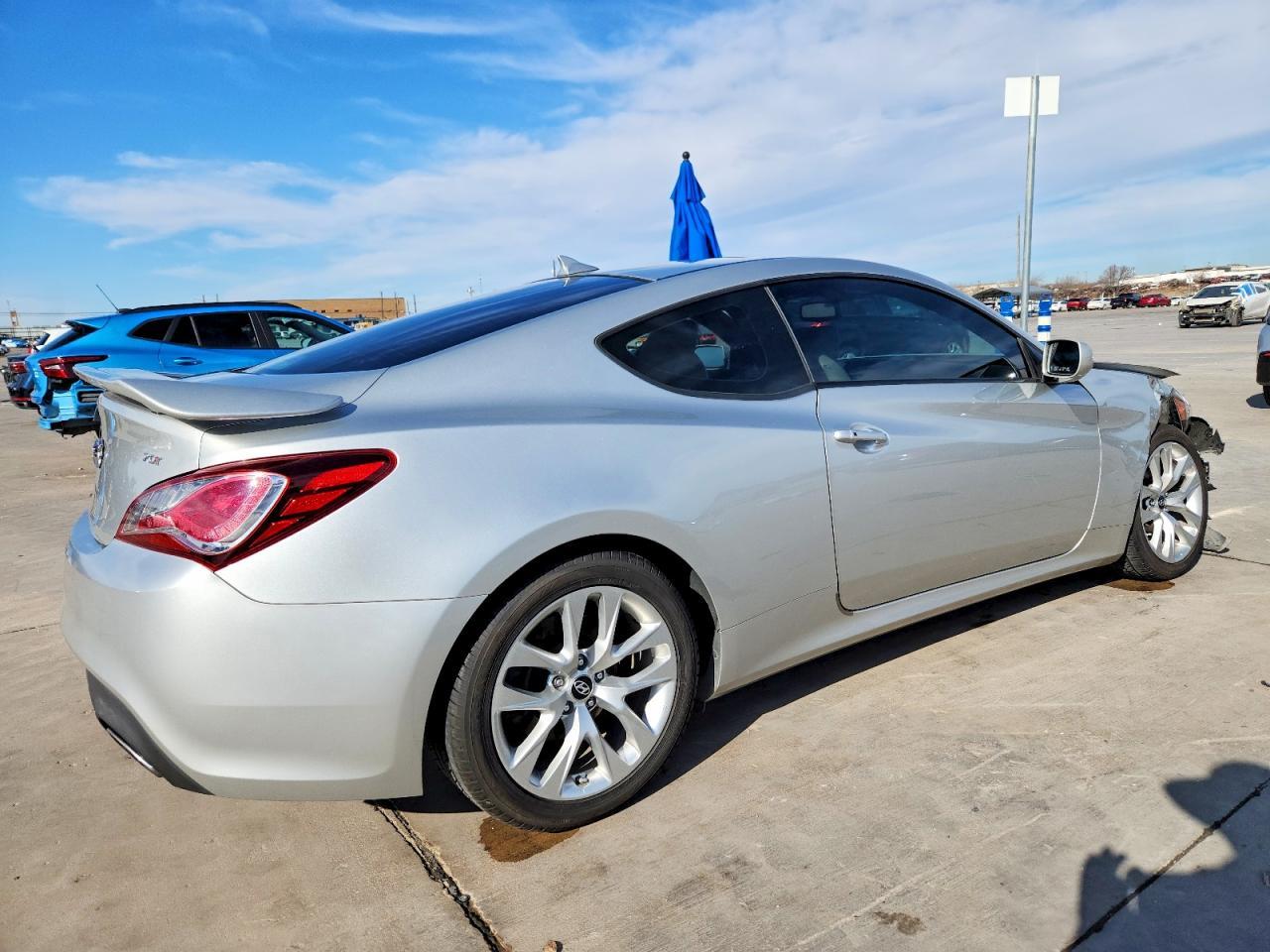 2013 HYUNDAI GENESIS