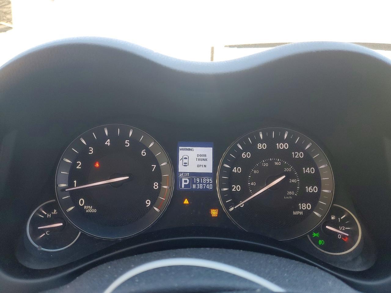 2012 INFINITI M37