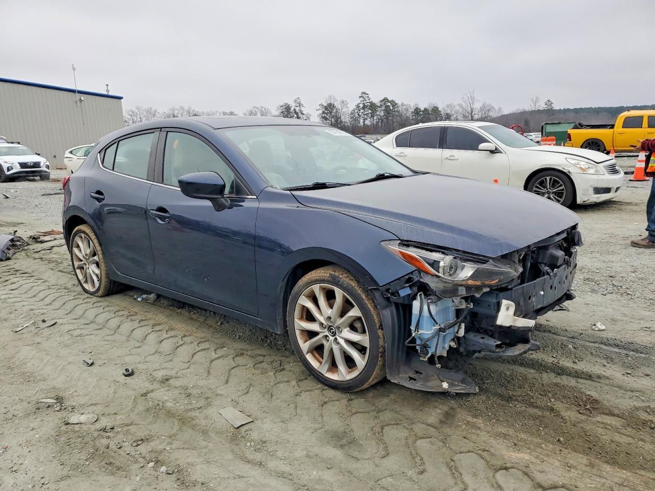 2014 MAZDA 3