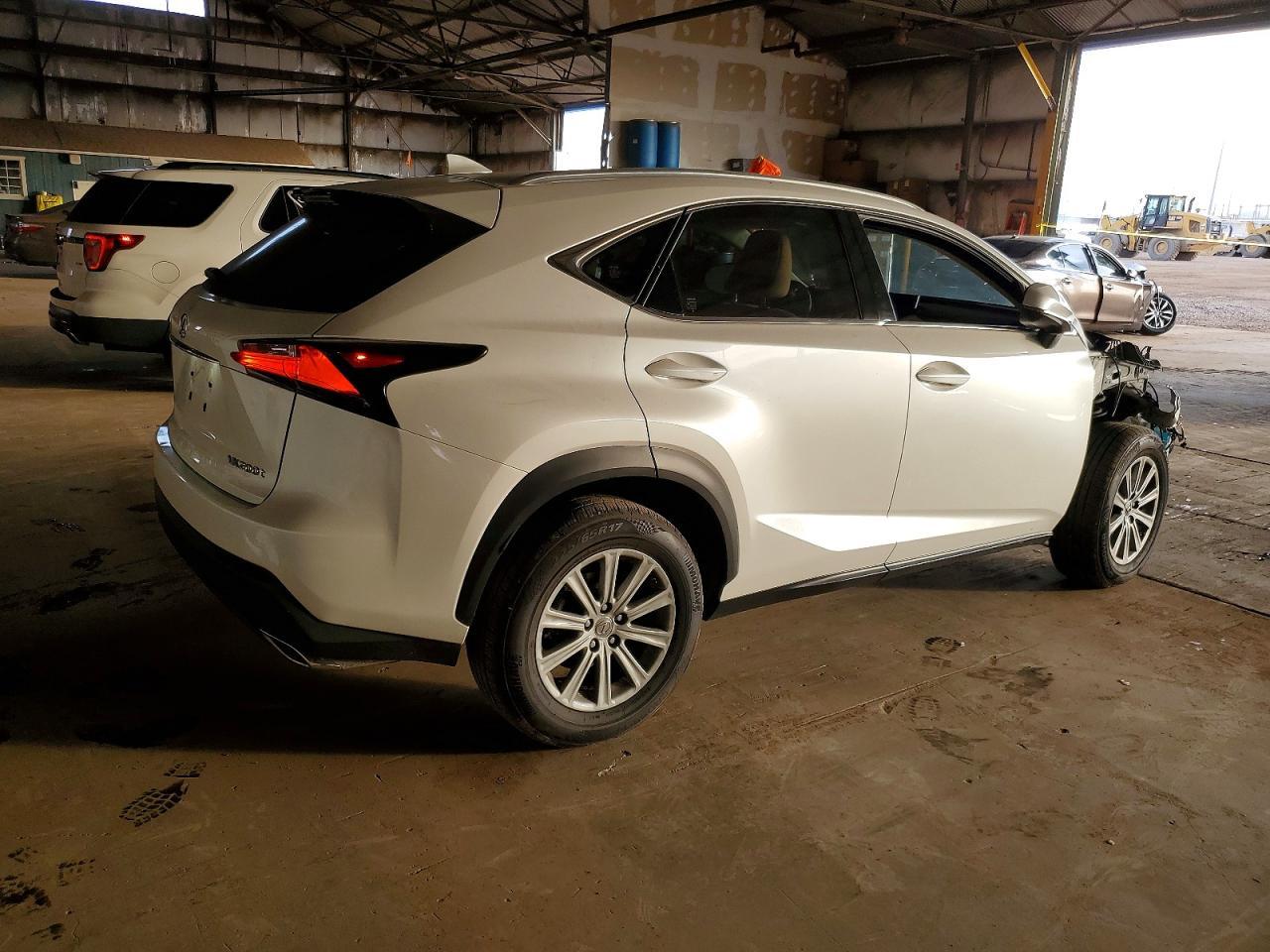 2016 LEXUS NX 200T