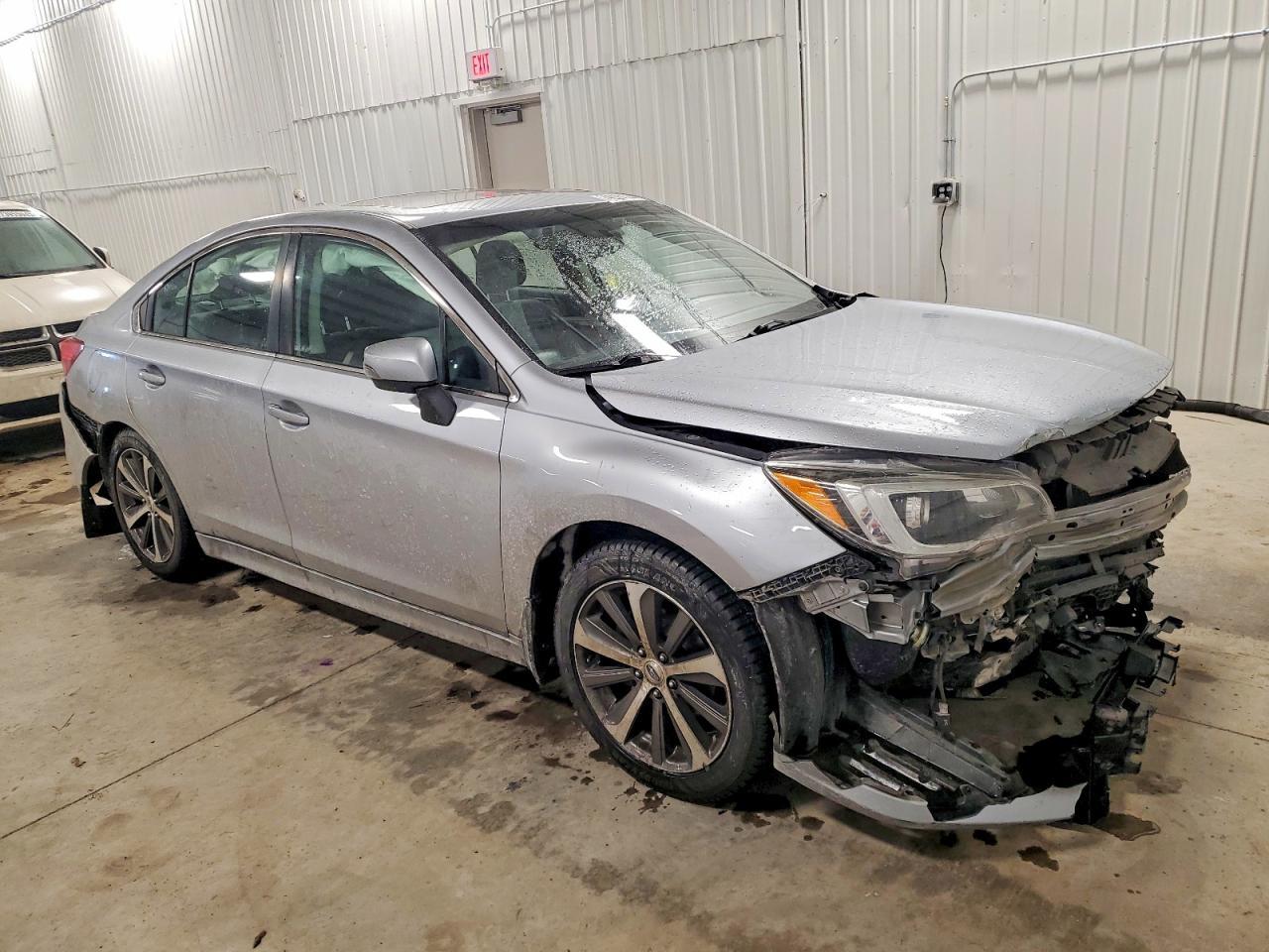 2016 SUBARU Legacy