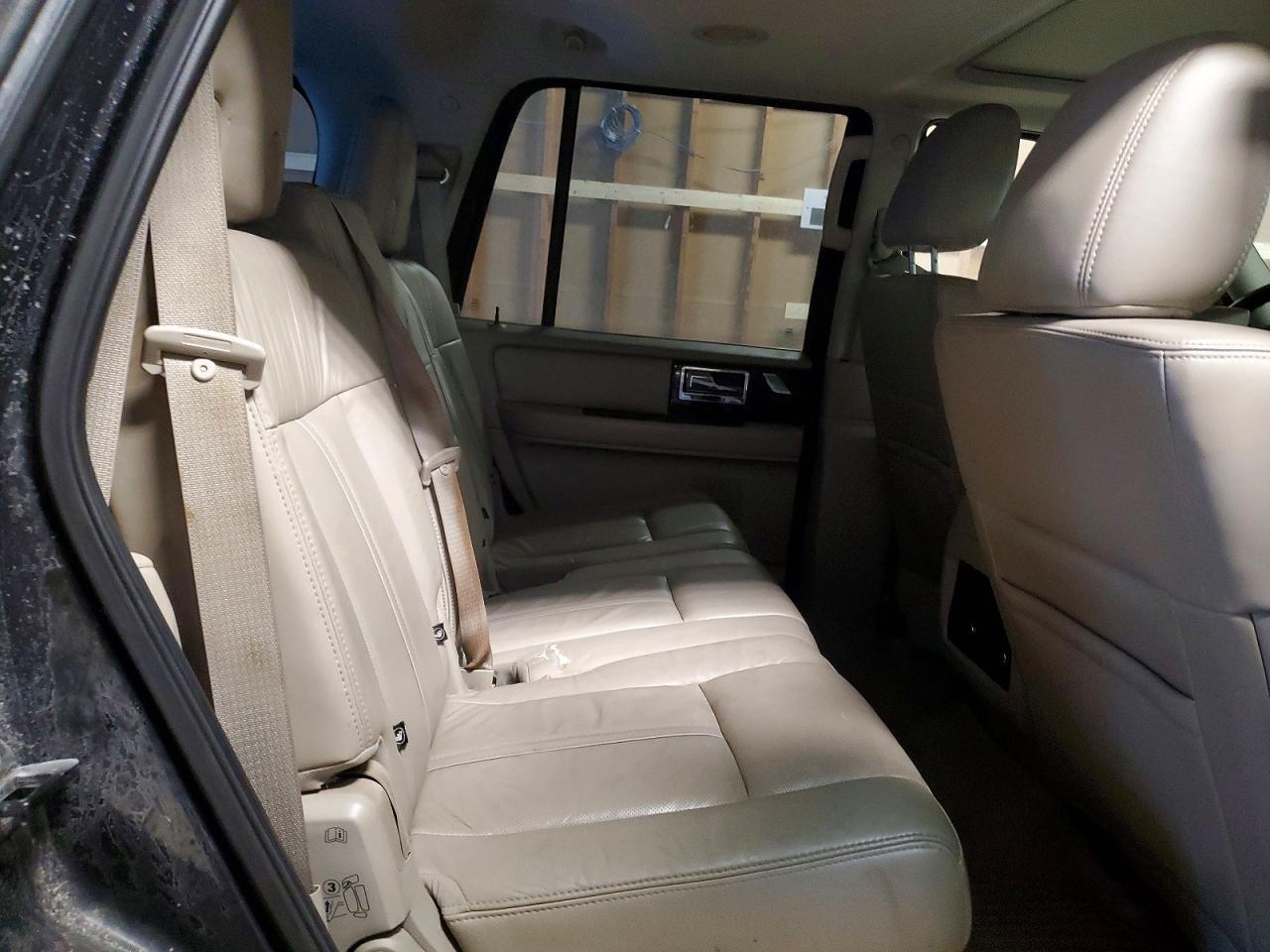 2015 LINCOLN Navigator