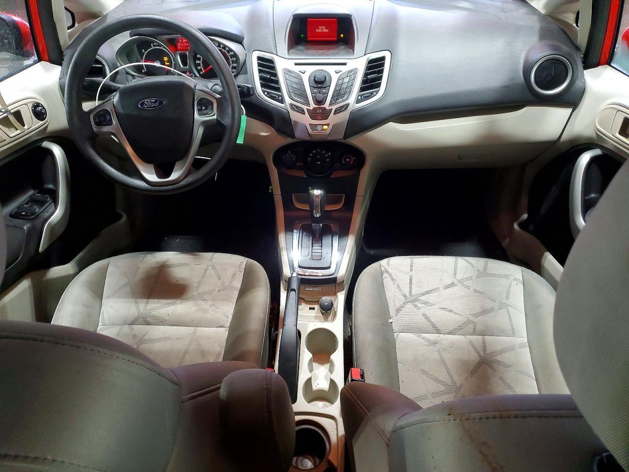 2013 FORD Fiesta